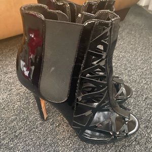 Bebe size 8 vixen shoes
